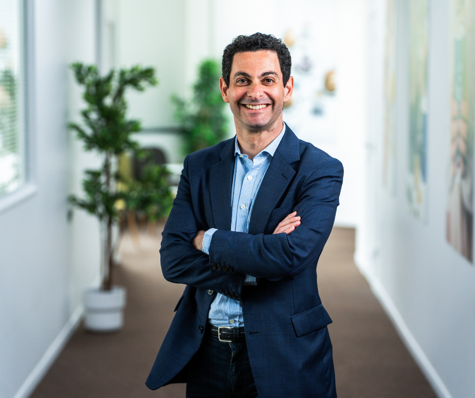 TotalEnergies en Afrique avec Raphaël REVESZ – Directeur Travel Retail & International Afrique Franchise La Croissanterie